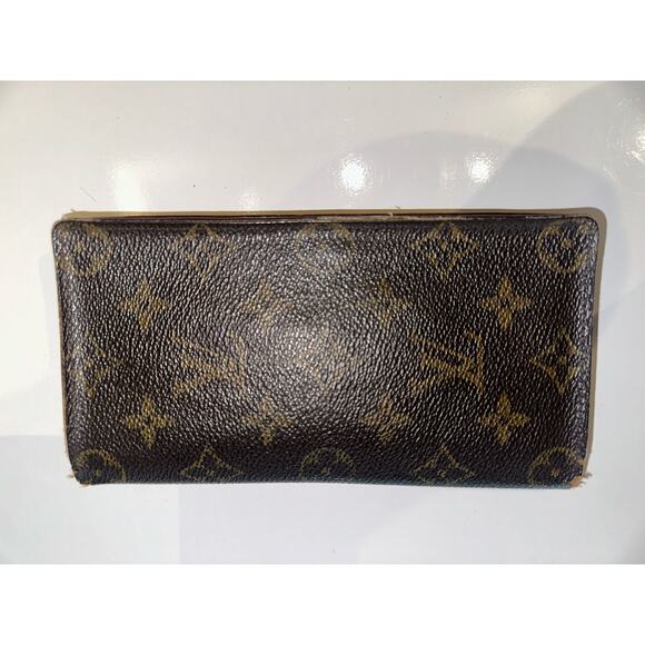 Louis Vuitton Monogram Bifold Wallet - Picture 1 of 10